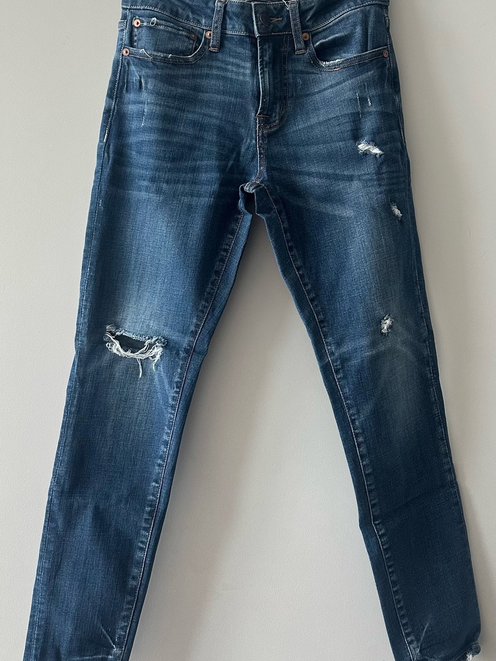 Aeropostale Slim Fit Distressed Women’s Jeans - Dark Blue